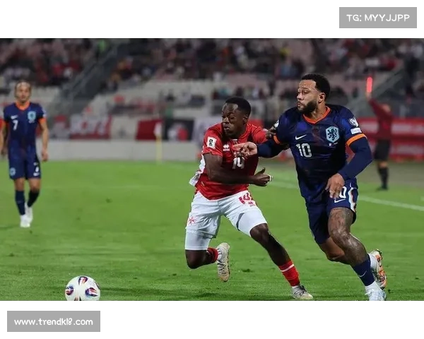 荷兰前锋德佩自信谈4-0大胜 称团队默契是取胜关键